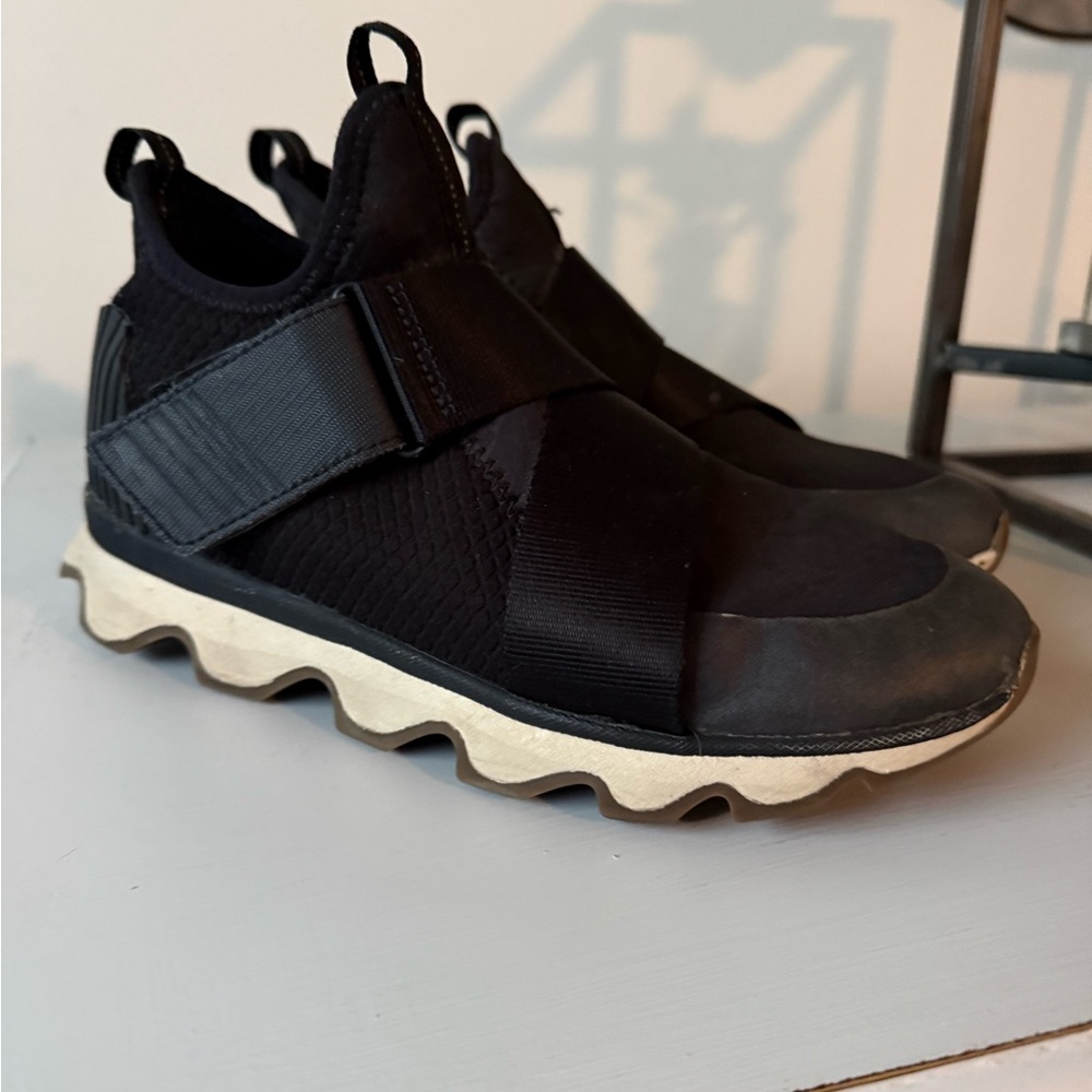 Sorel Black Women's Kinetic Sneakers